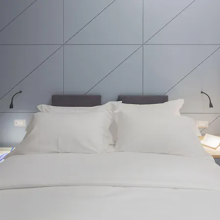 The Radical Hotel 3*
