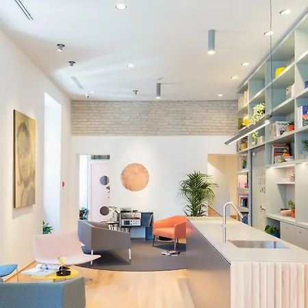 The Radical Hotell